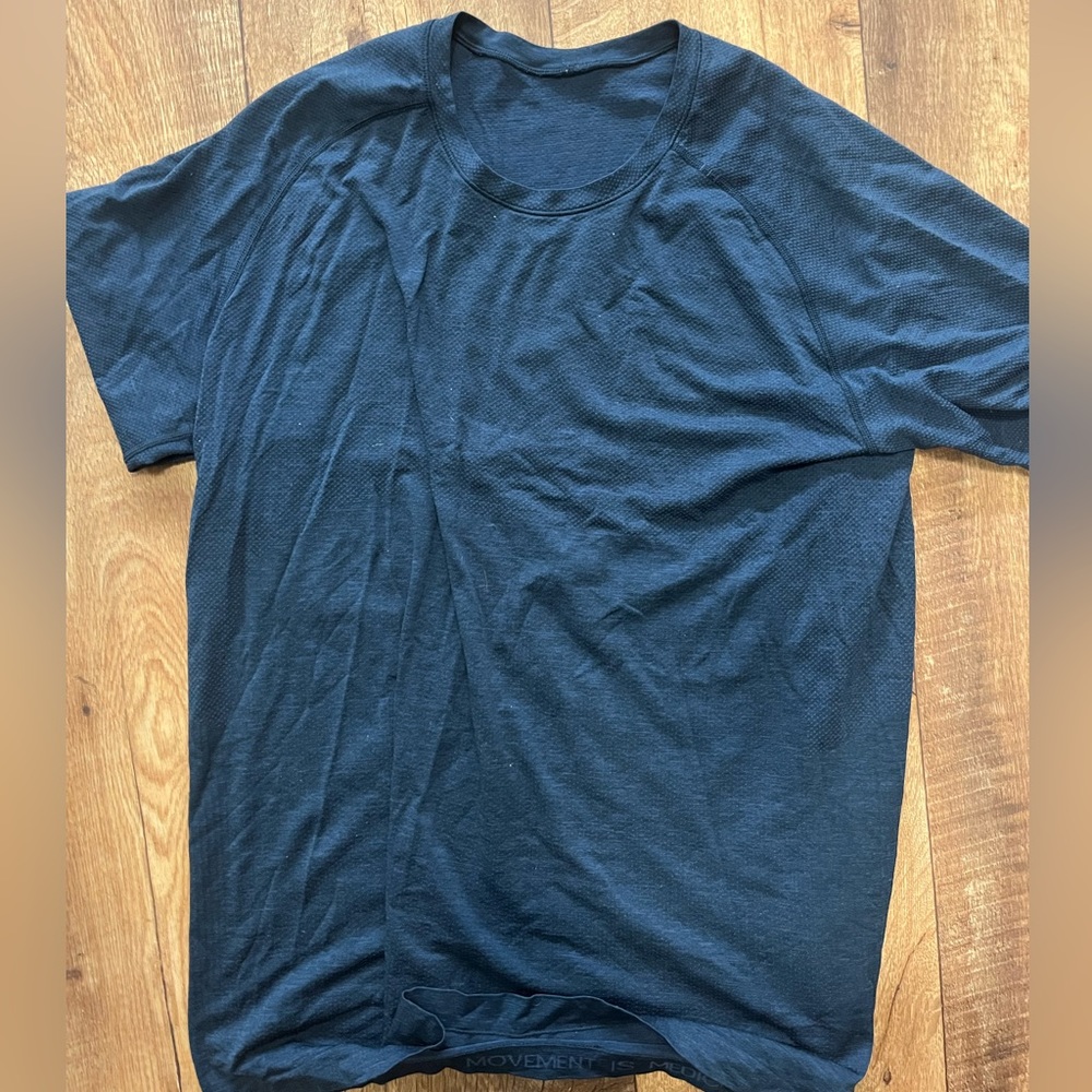 Lot of 3 Lululemon shirts